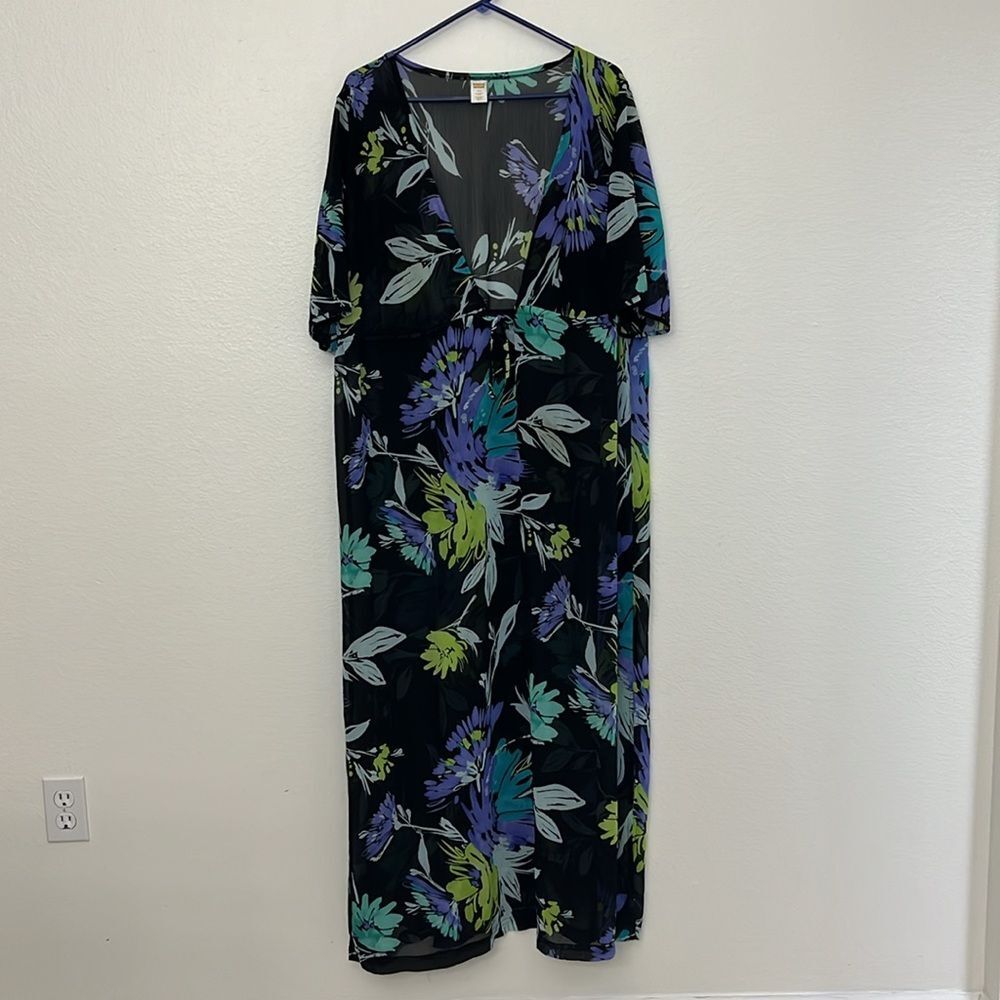 Tropical Escape Size XL Maxi swimsuit cover up